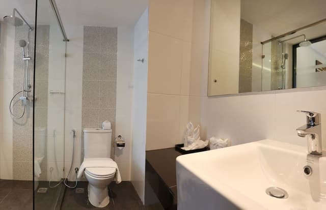 Deluxe Double Room with Pool Access