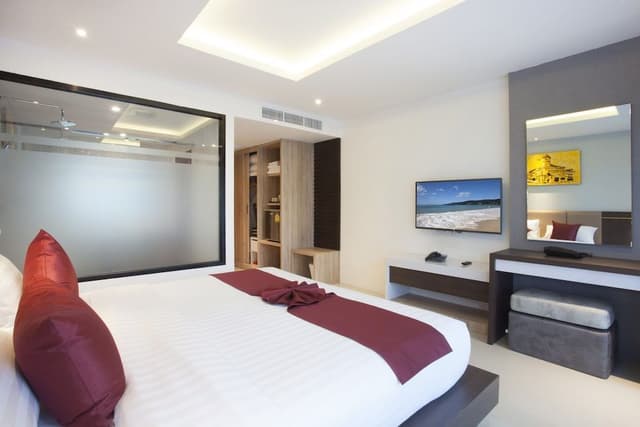 Deluxe Double Room with Pool Access