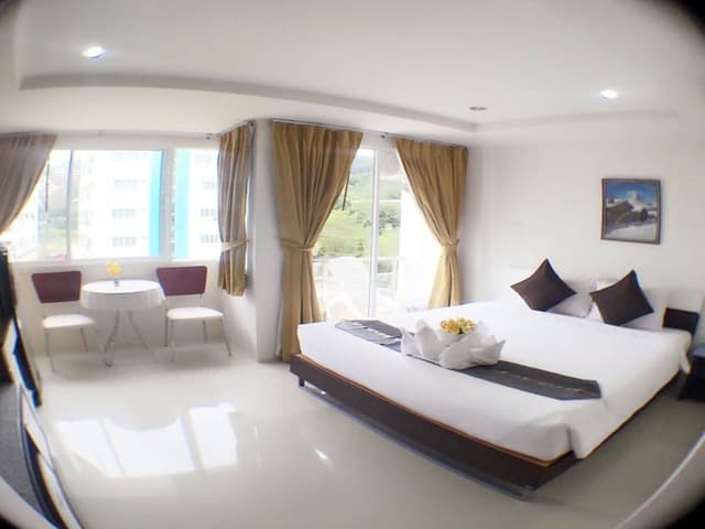 Superior Room with Balcony