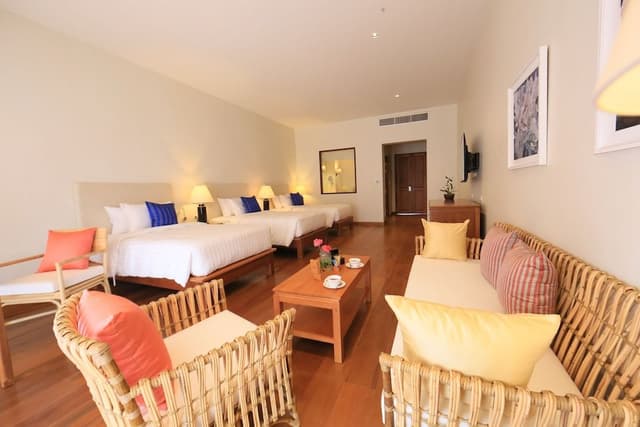 Grand Deluxe Triple Bed