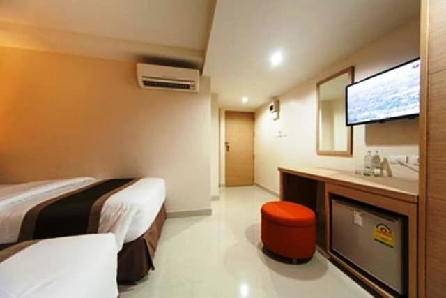 Deluxe Twin Room