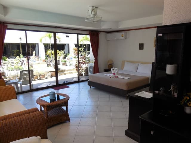 Standard Room, 1 Double Bed, Accessible, Courtyard View