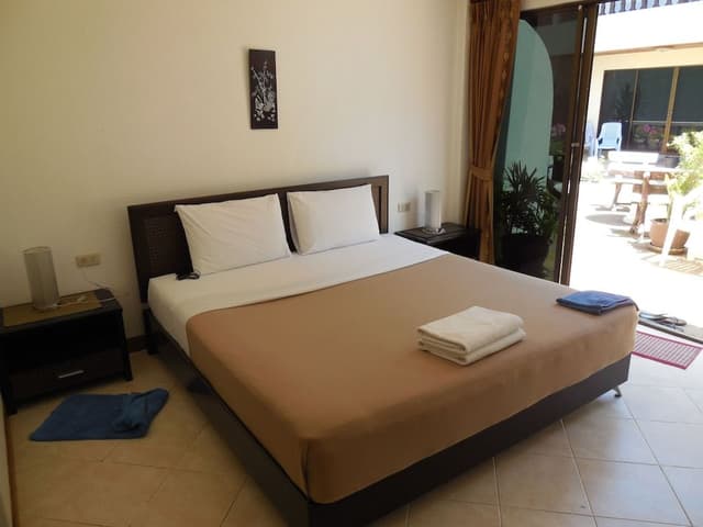Standard Room, 1 Double Bed, Accessible, Courtyard View