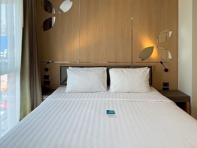 One Bedroom Suite City View