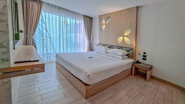 One Bedroom Suite