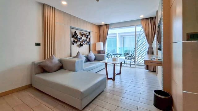 One Bedroom Suite