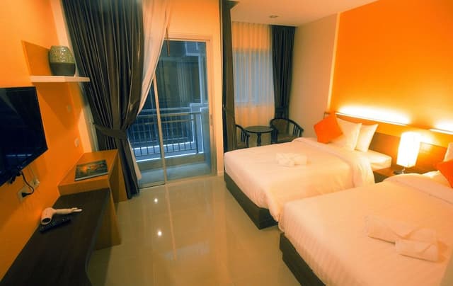 Standard Twin Room
