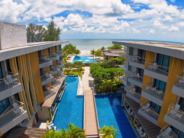 Premier Deluxe Corner