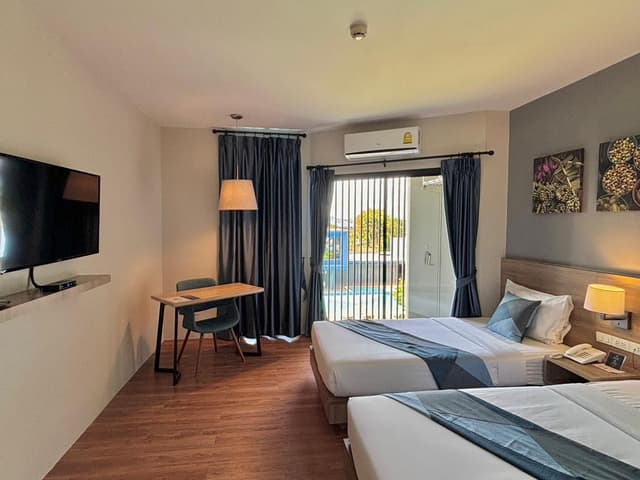 Deluxe Twin Room