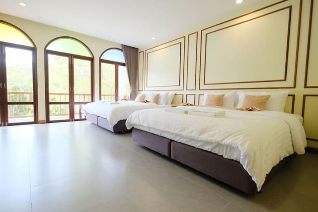 Family Room, 2 Double Beds, Refrigerator, Garden View