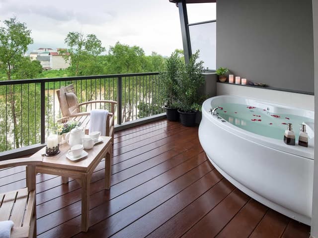Jacuzzi Suite Room