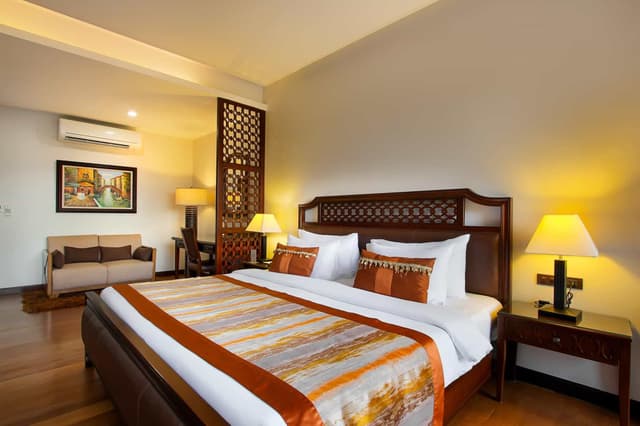 Jacuzzi Suite Room