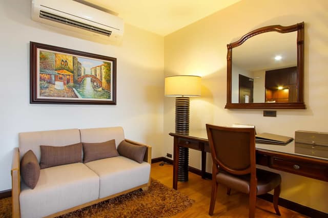 Jacuzzi Suite Room