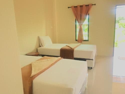 Standard Twin Beds