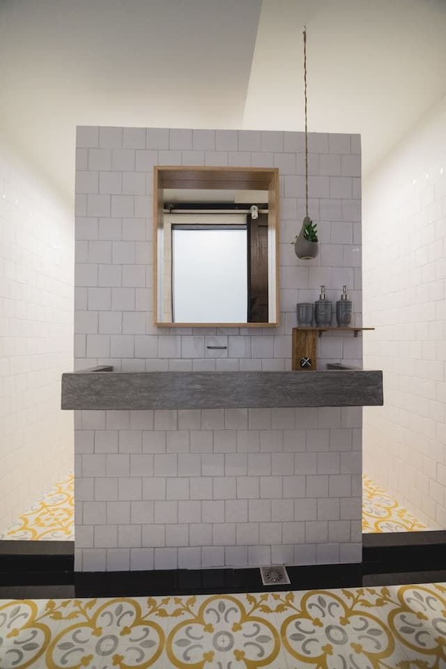 Deluxe Double Room, 1 King Bed, Private Bathroom