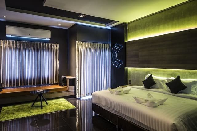 Epic Suite