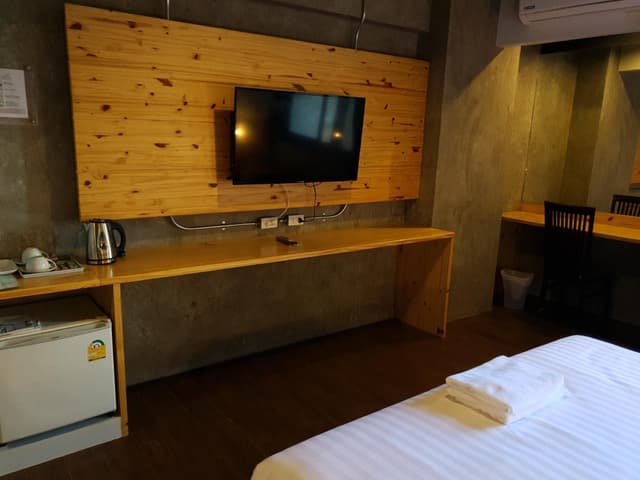 Deluxe Queen Room