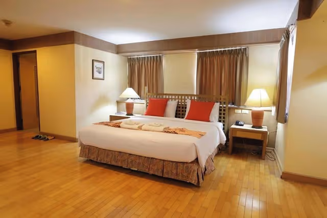 Deluxe Suite, Bathtub
