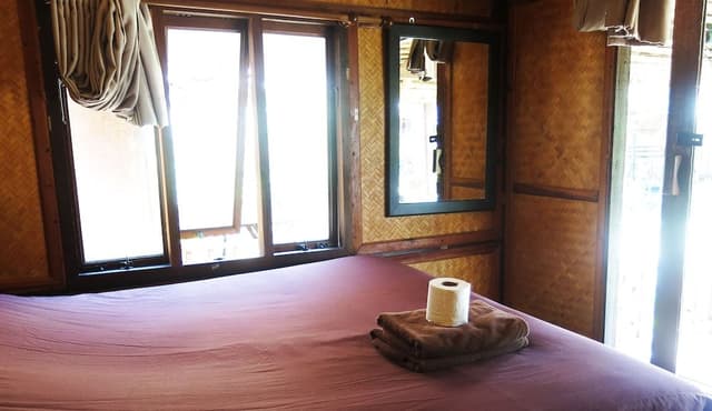 Fan Bungalow