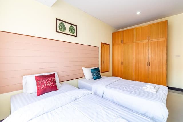 The Palm Suite