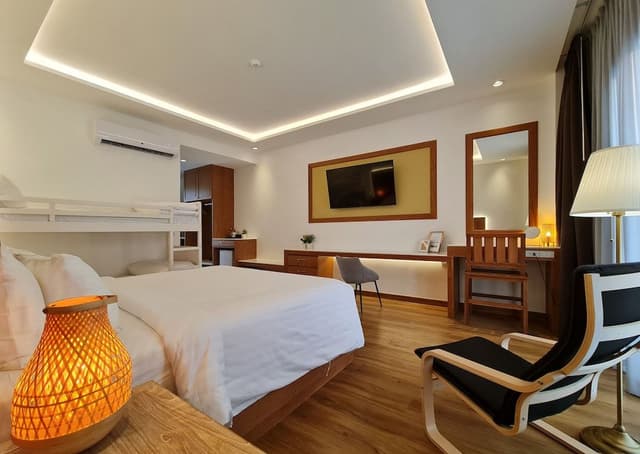 Superior Family Room With Bunk Beds