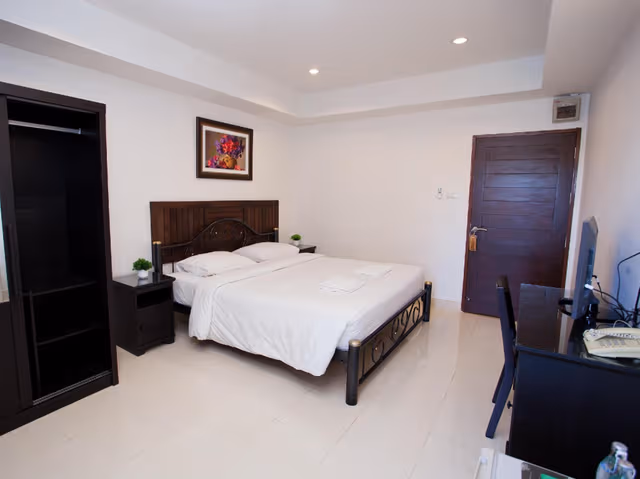 Deluxe Double Bed