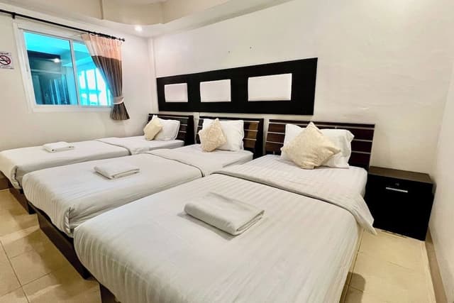 Triple Room