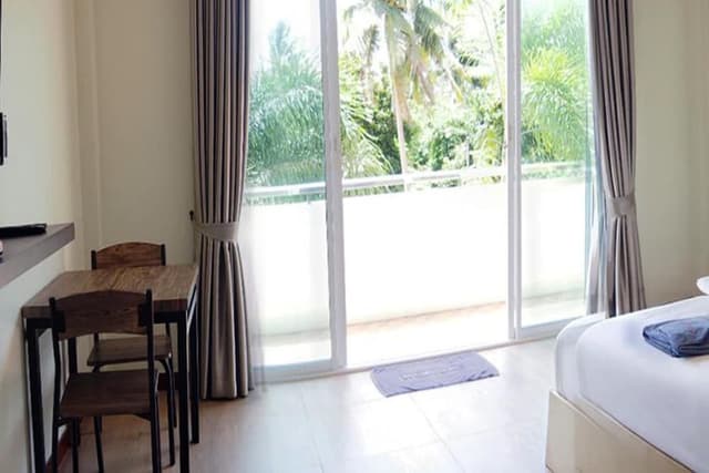 Deluxe Seaview Ground Floor