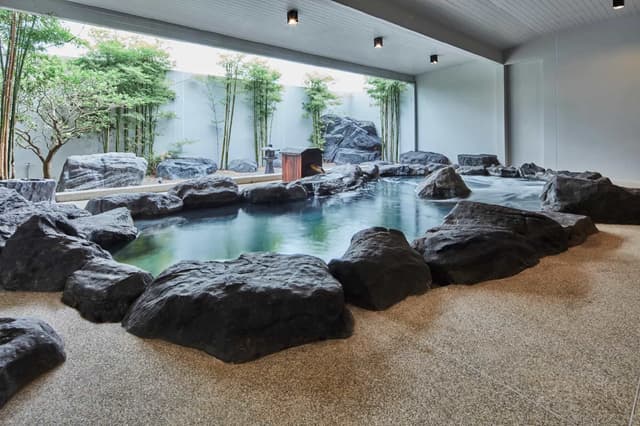 Executive Pool View - Onsen Access Included