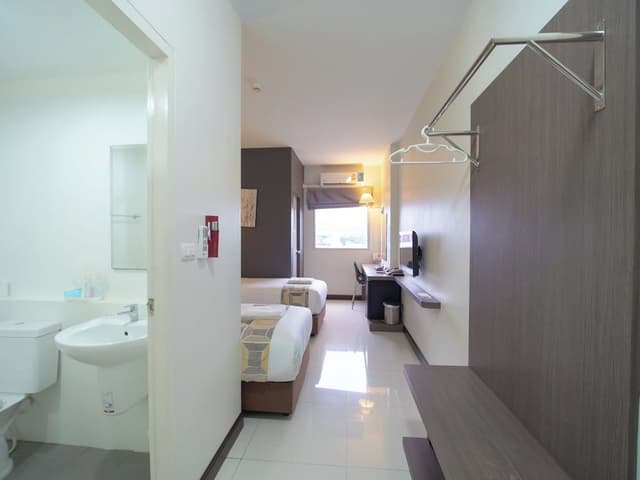 Superior 2 Single Beds