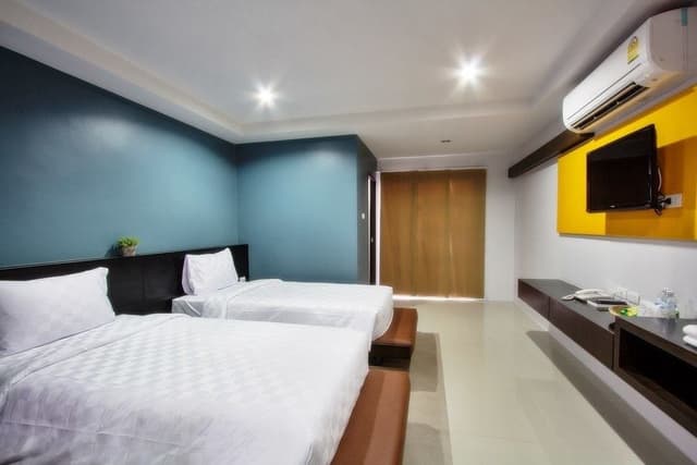 Deluxe Twin Room