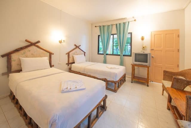 Deluxe Room with Sea View