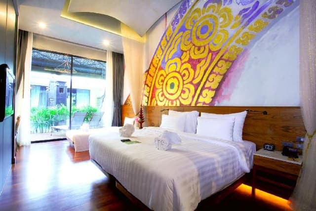 Cabana Suite Pool Access