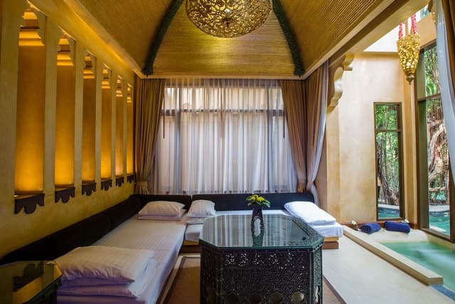 Room, Pool Access (Baray Villa)