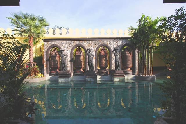 Cabana Suite Pool Access
