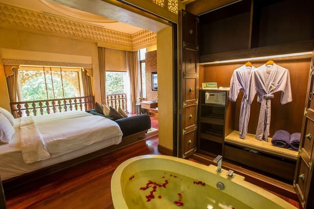 Room, Pool Access (Baray Villa)