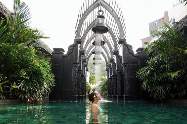 Cabana Suite Pool Access