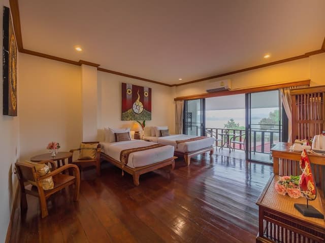 Deluxe Twin Room
