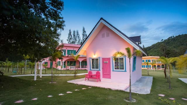 Superior (Country Home)