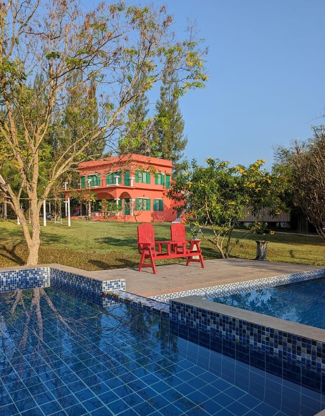 Pool Village