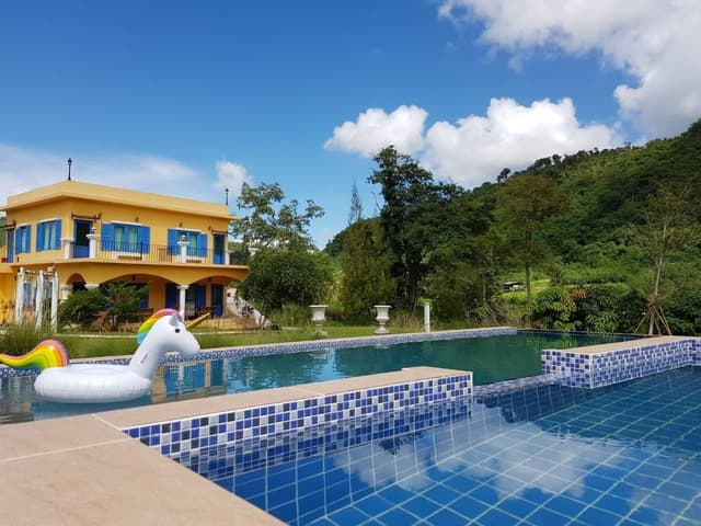 Pool Village