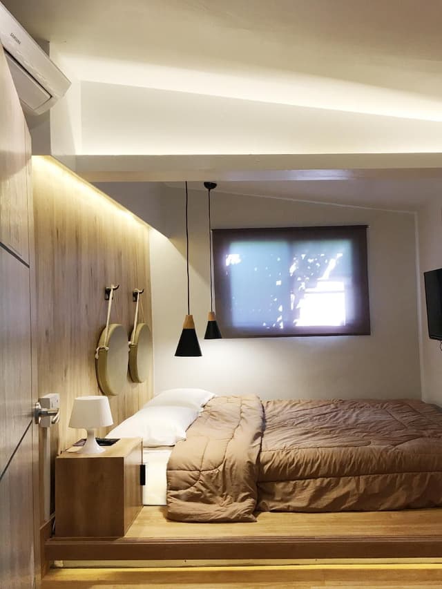 1 Bedrooms