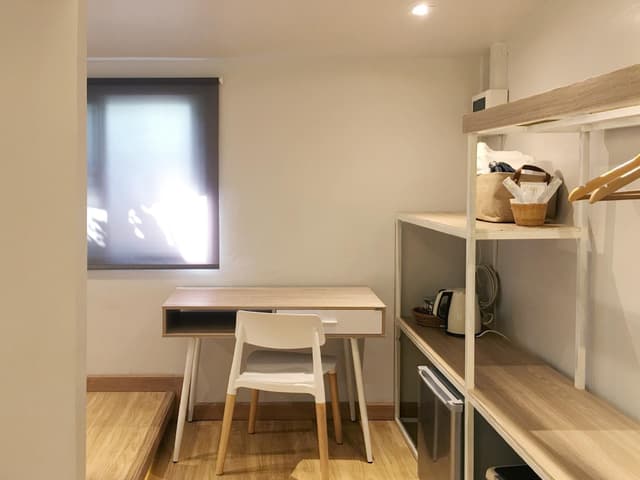 1 Bedrooms