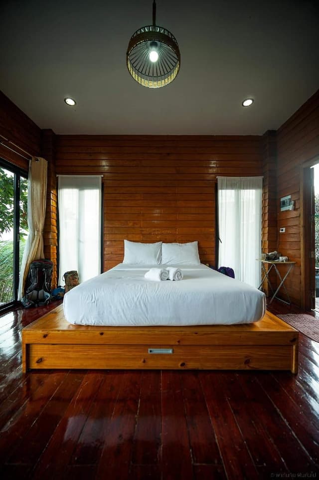 One-Bedroom Bungalow