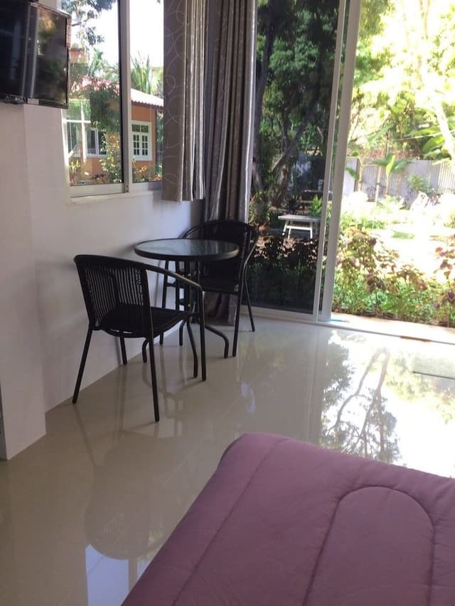 Large One Bedroom