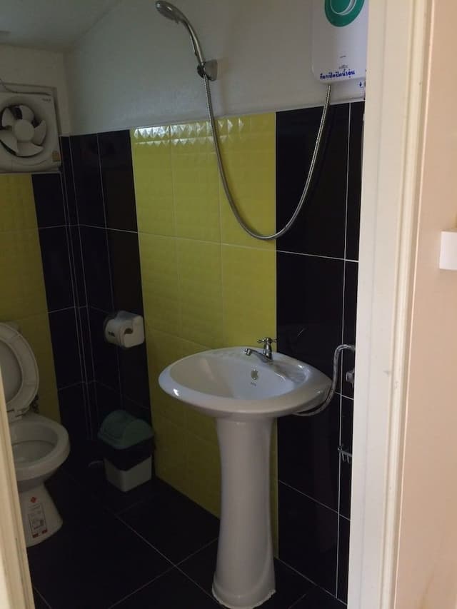 Large One Bedroom