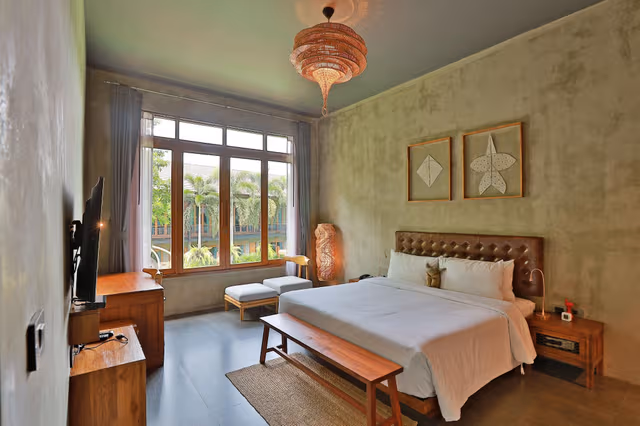 Deluxe Double Bed