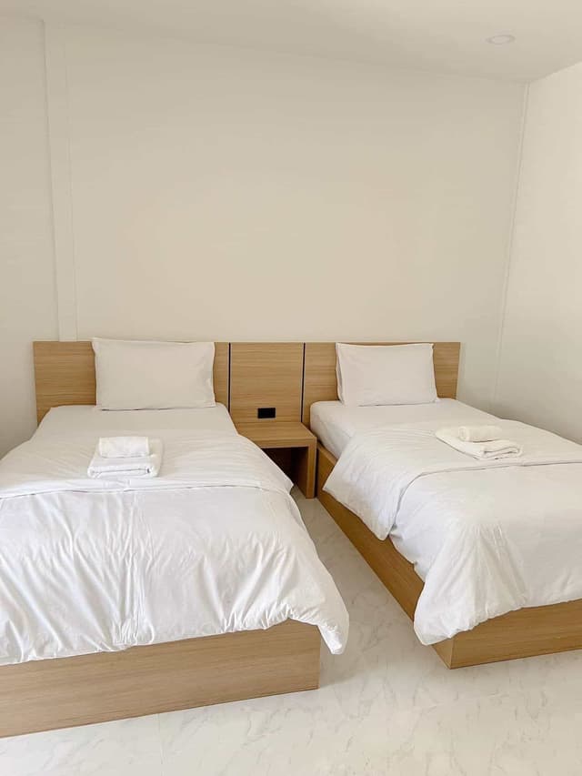 Apartment (Green Building, far from Chaisaeng Palace Building 50 m.)