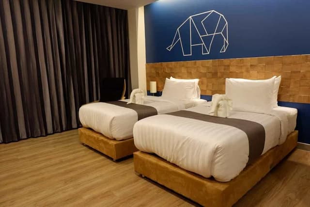Deluxe Twin Room