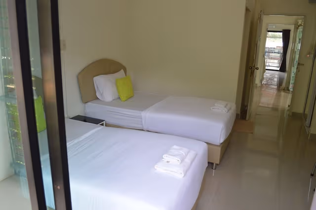 Standard Room 2 Single Beds